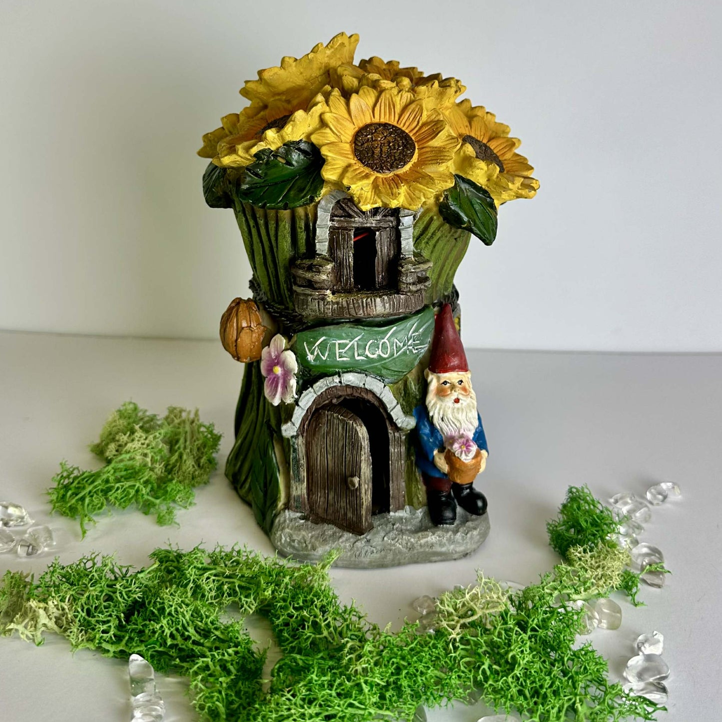 Garden Gnome Sunflower House with Solar