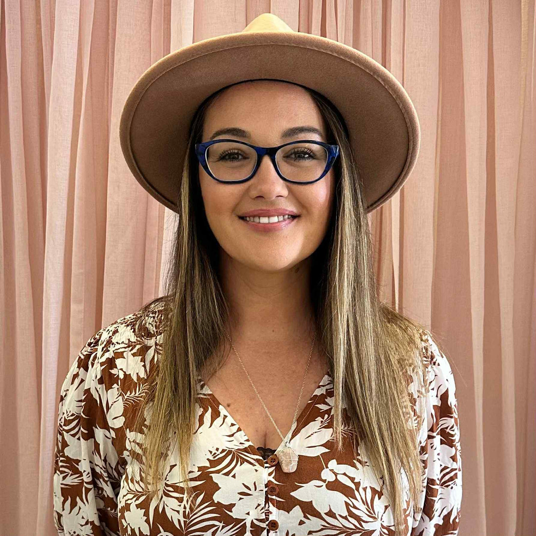 Teniell - Reiki Healing Practitioner